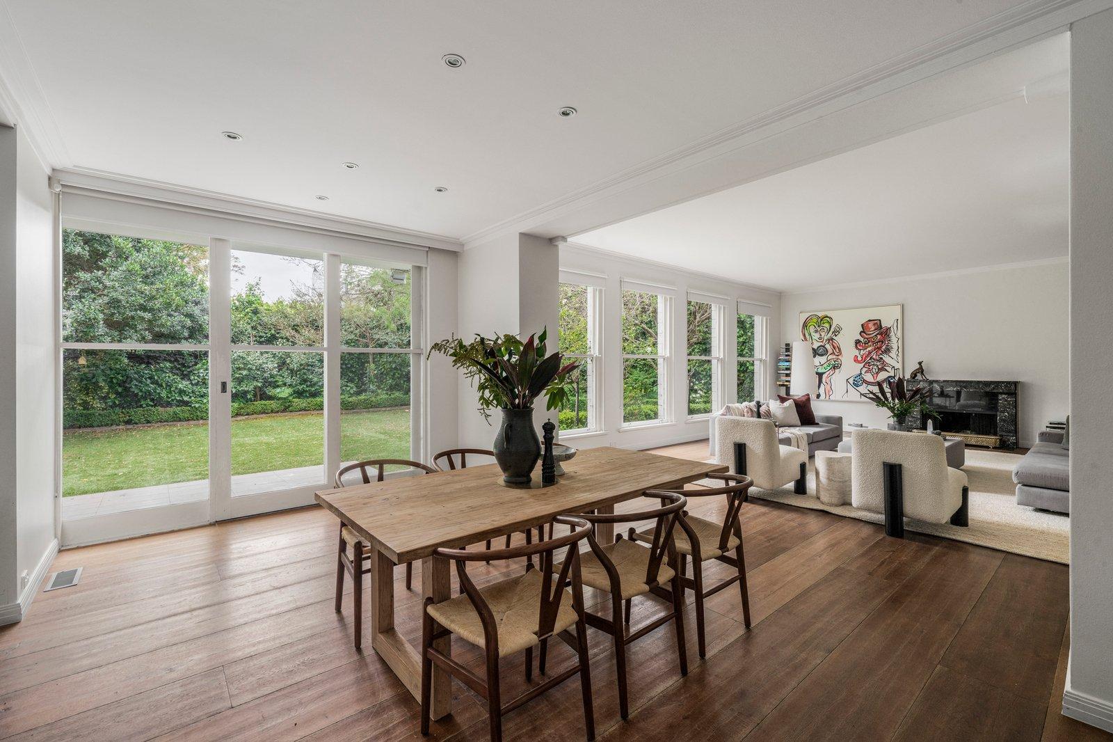 15 St Georges Court, Toorak, 3142