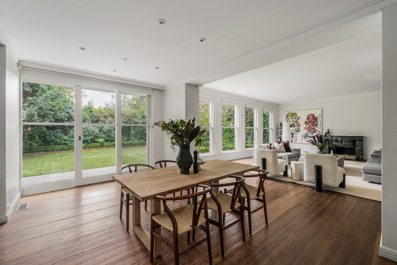 15 St Georges Court, Toorak, 3142