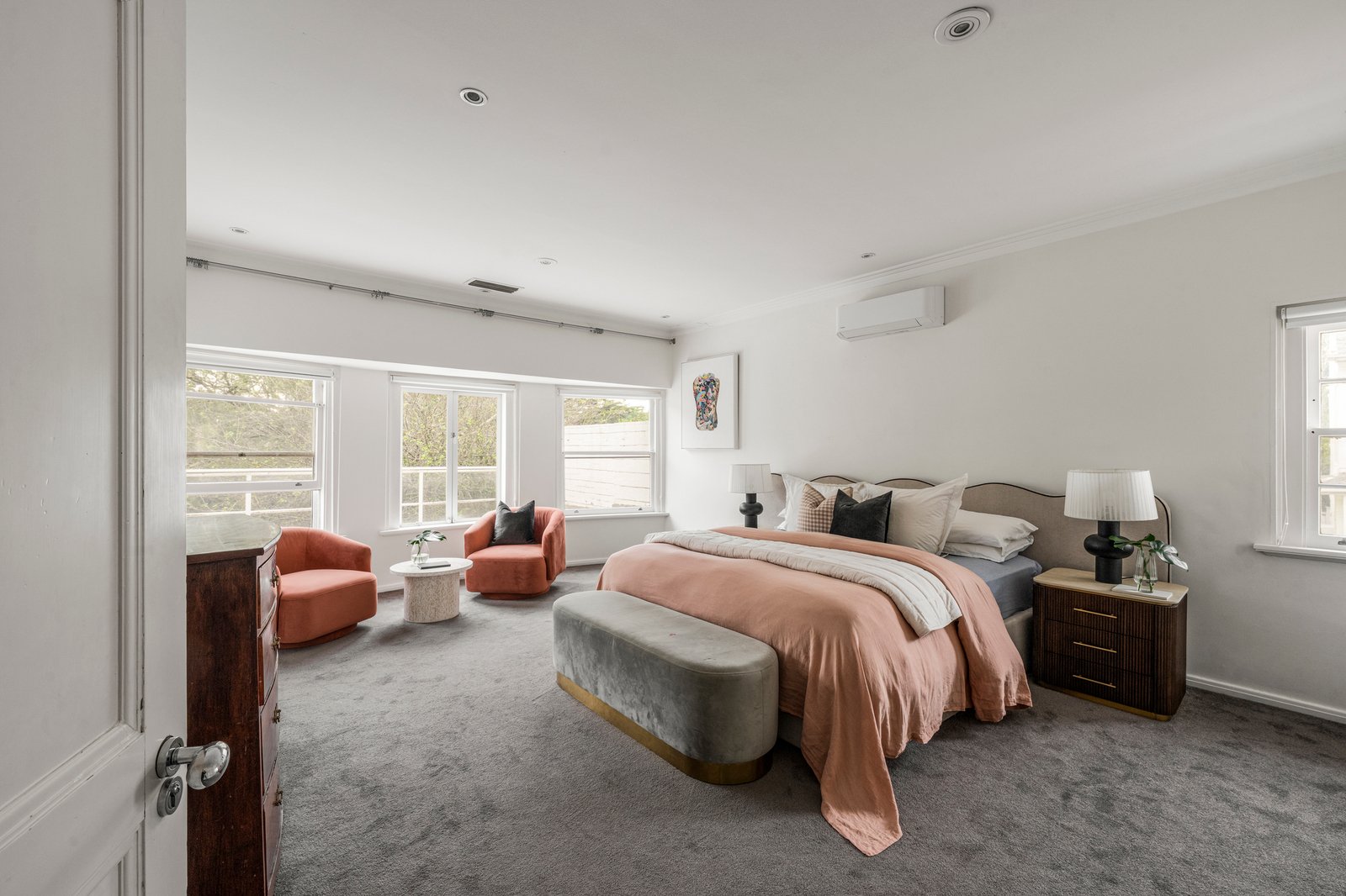 15 St Georges Court, Toorak, 3142