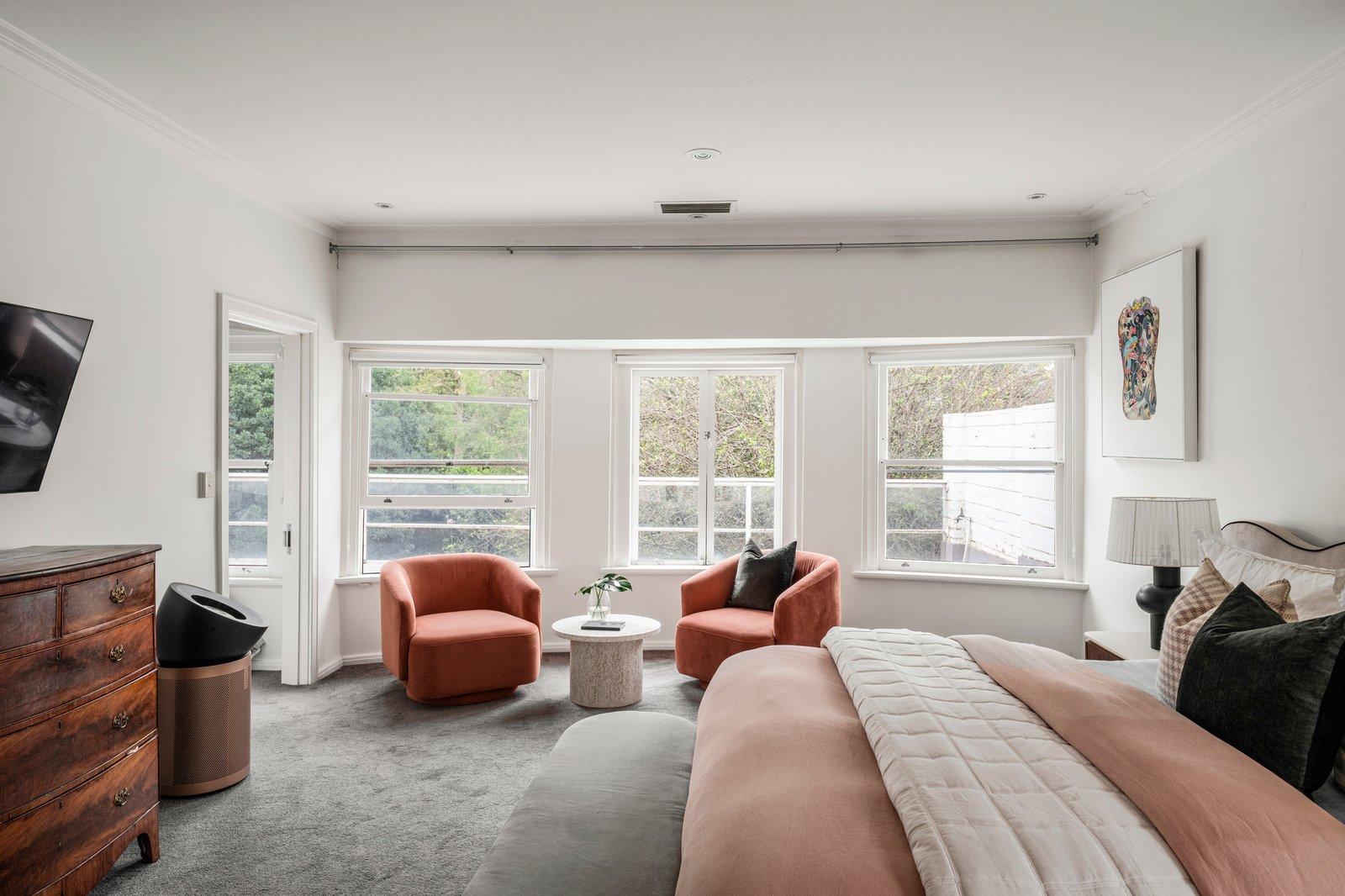 15 St Georges Court, Toorak, 3142