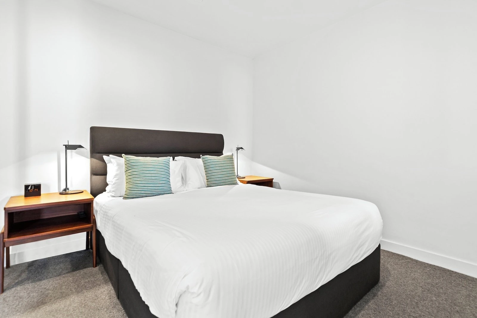 1506/10 Claremont Street, South Yarra, 3141