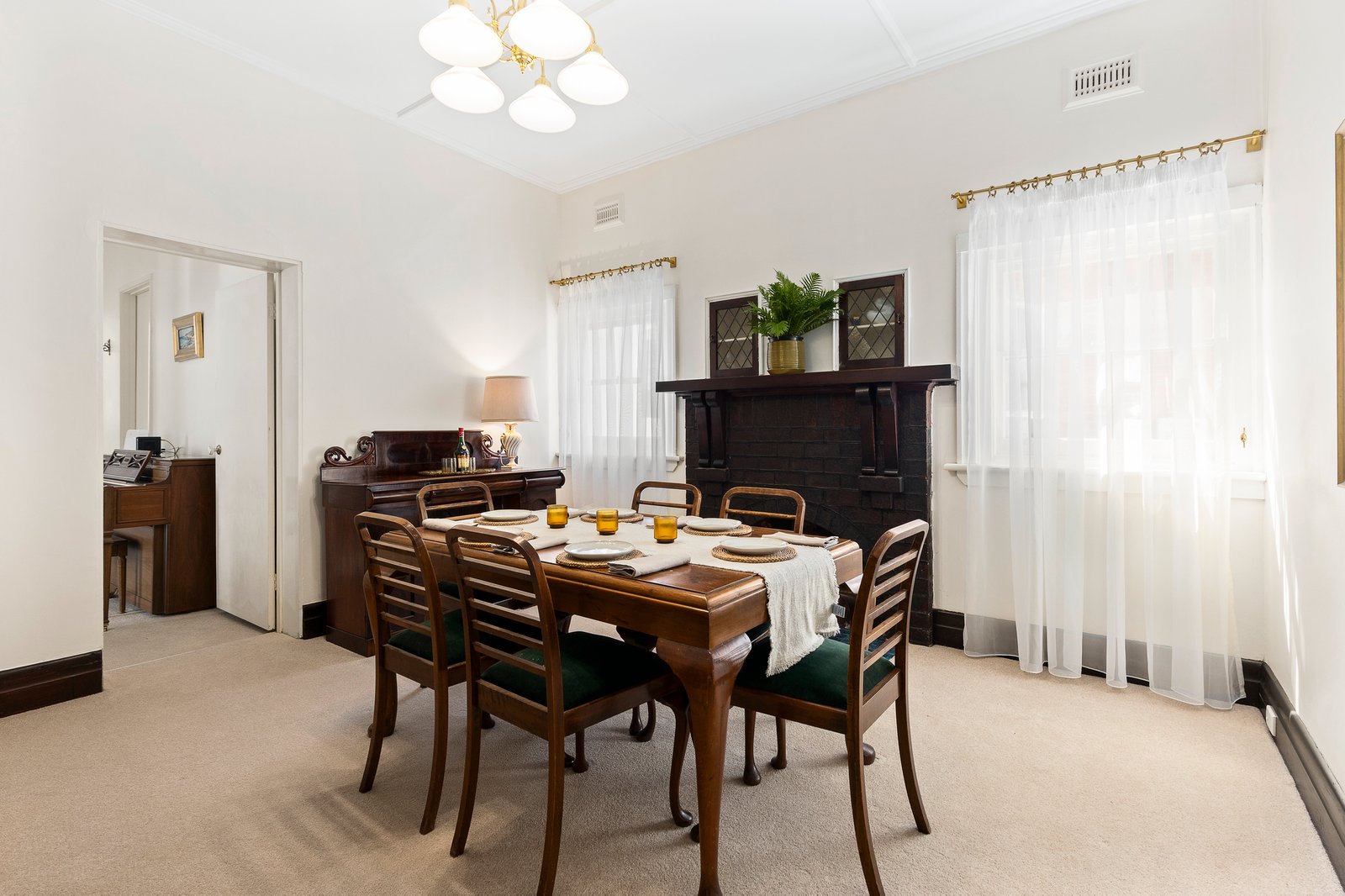 1584-1586 Malvern Road, Glen Iris, 3146
