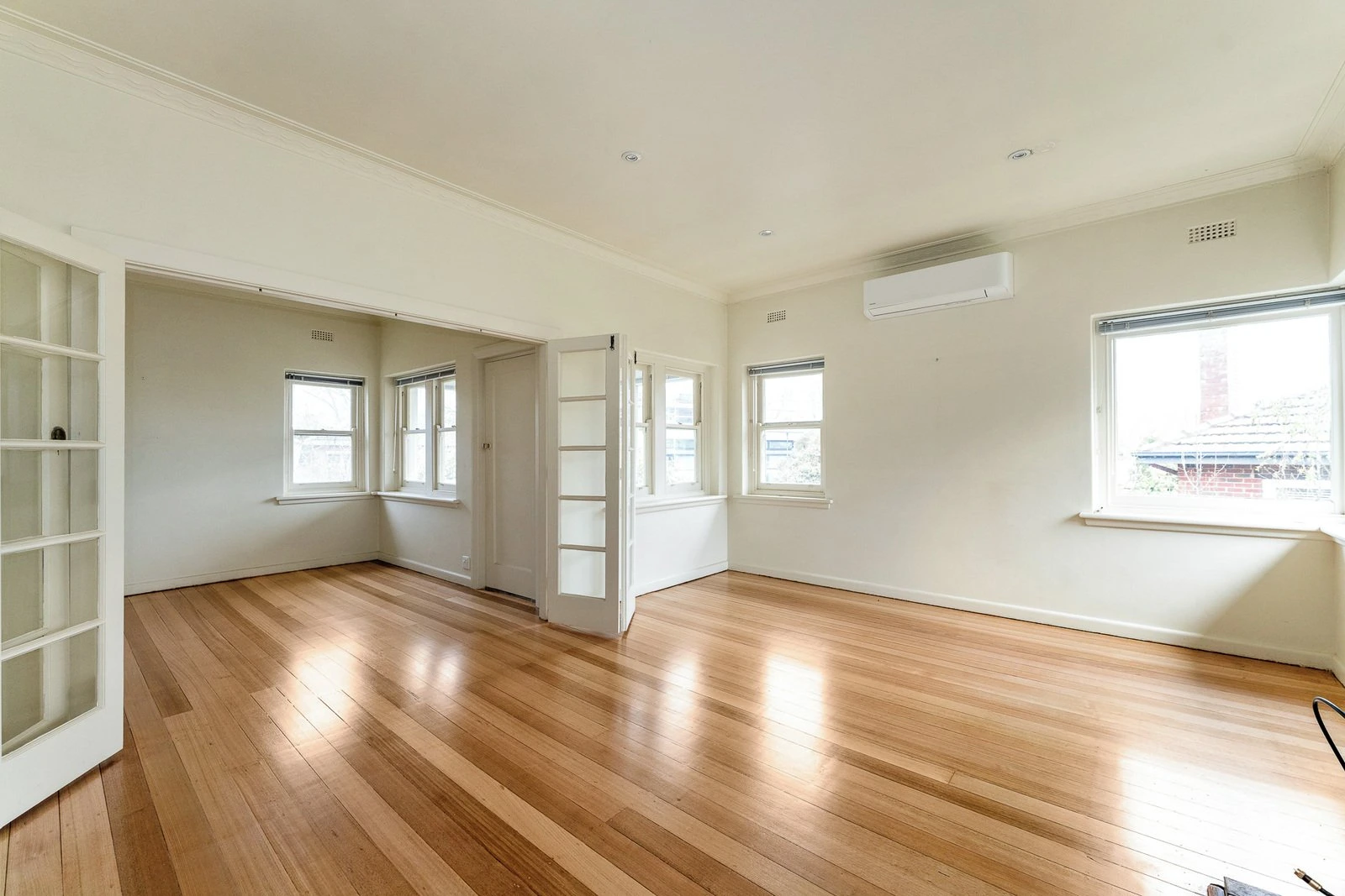 15A Lalbert Crescent, Prahran, 3181