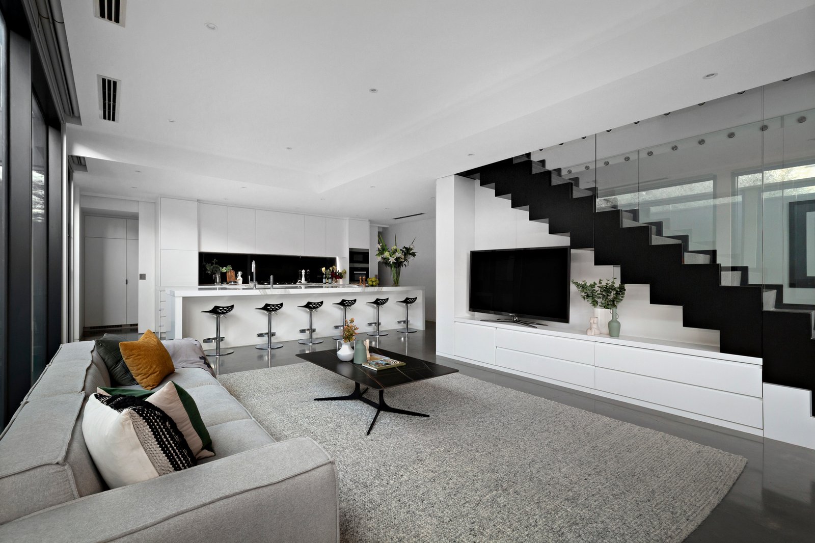 16 Chomley Street, Prahran, 3181