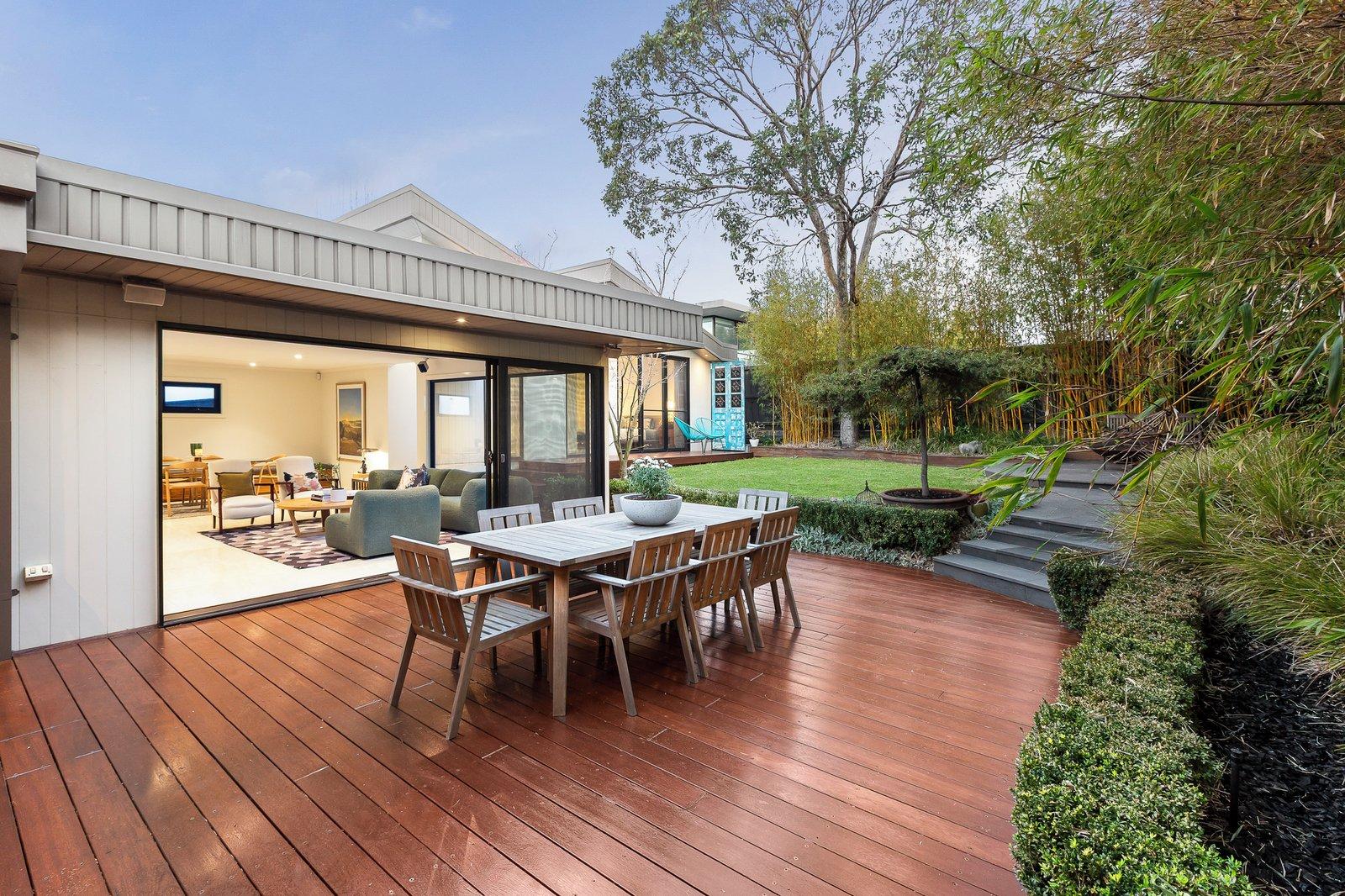16 Cumberland Avenue, Balwyn North, 3104