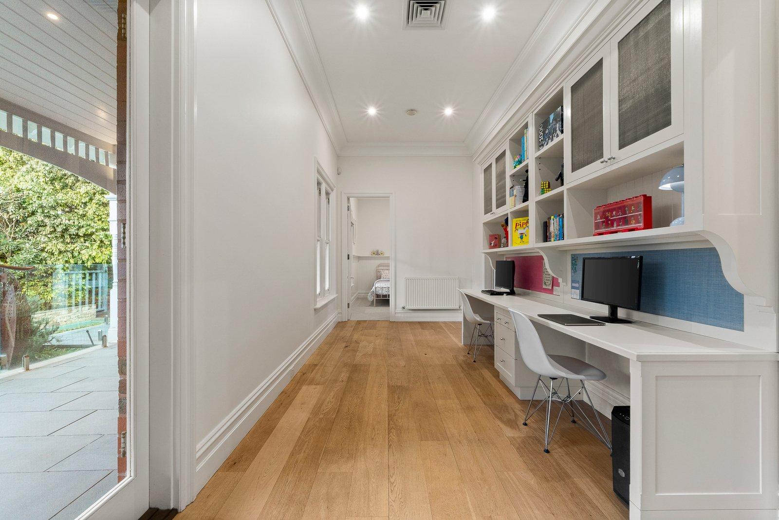 16 Fernhurst Grove, Kew, 3101