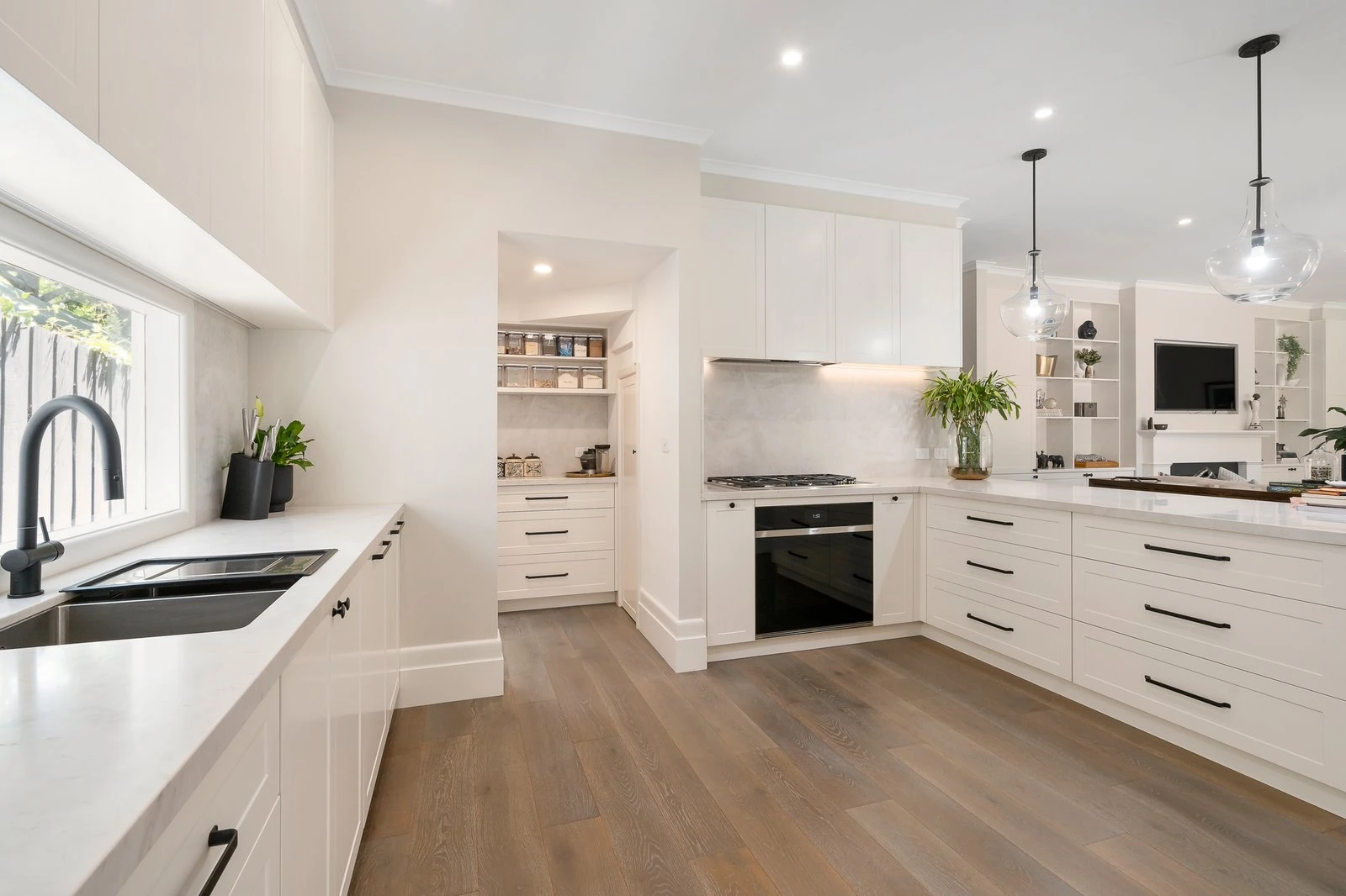 16 Margaret Street, Canterbury, 3126