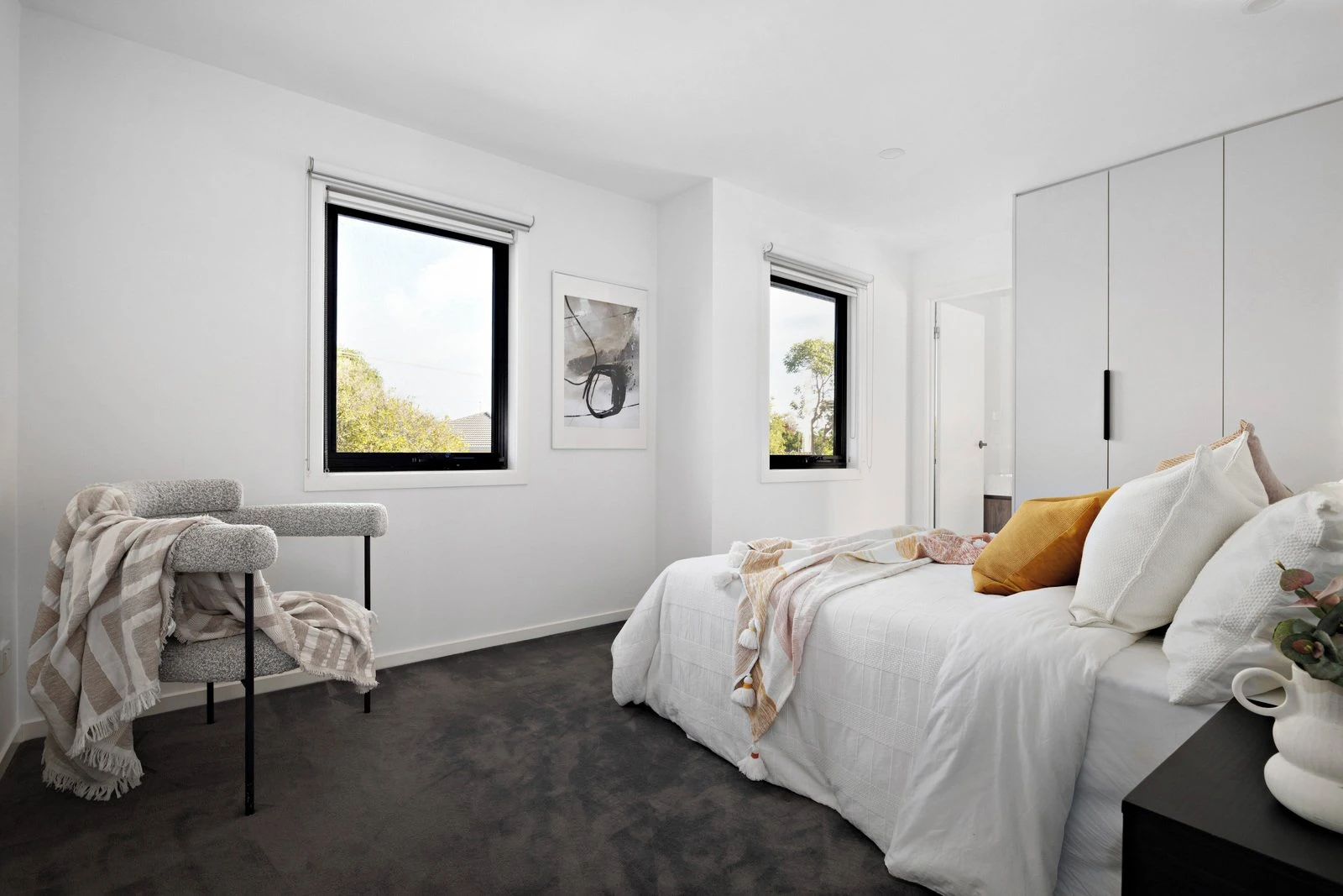 1/6 Mons Street, Glen Iris, 3146