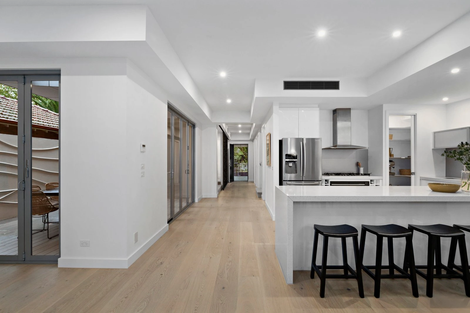16 Wave Street, Elwood, 3184