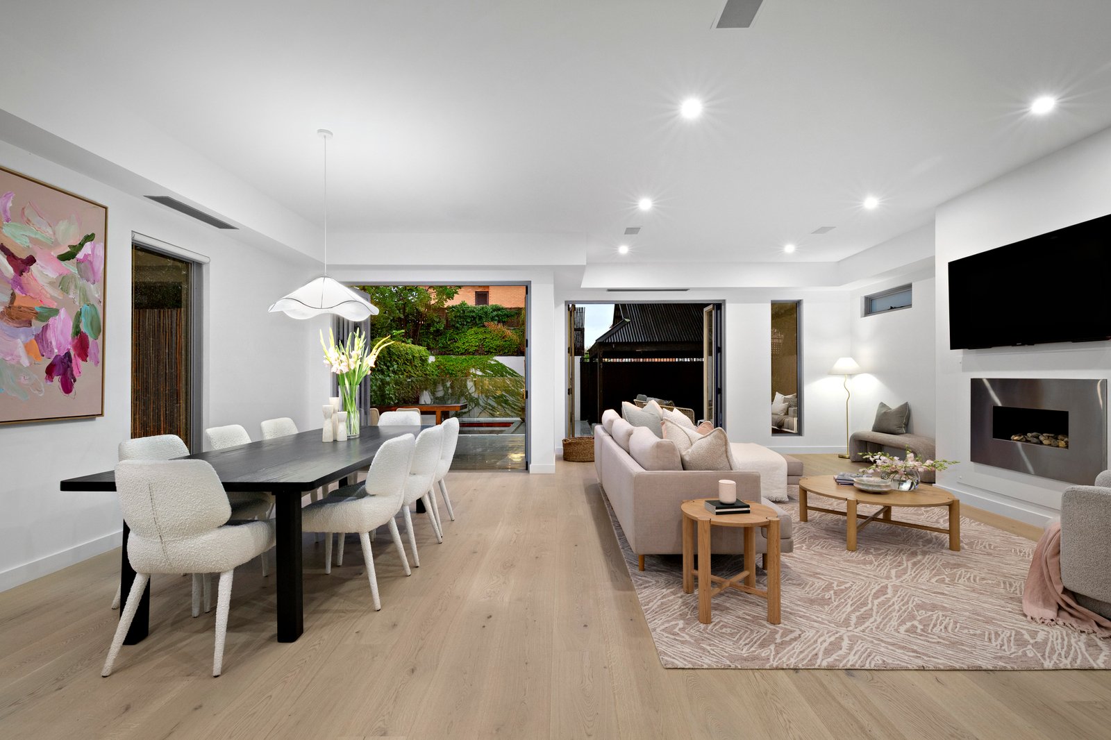 16 Wave Street, Elwood, 3184