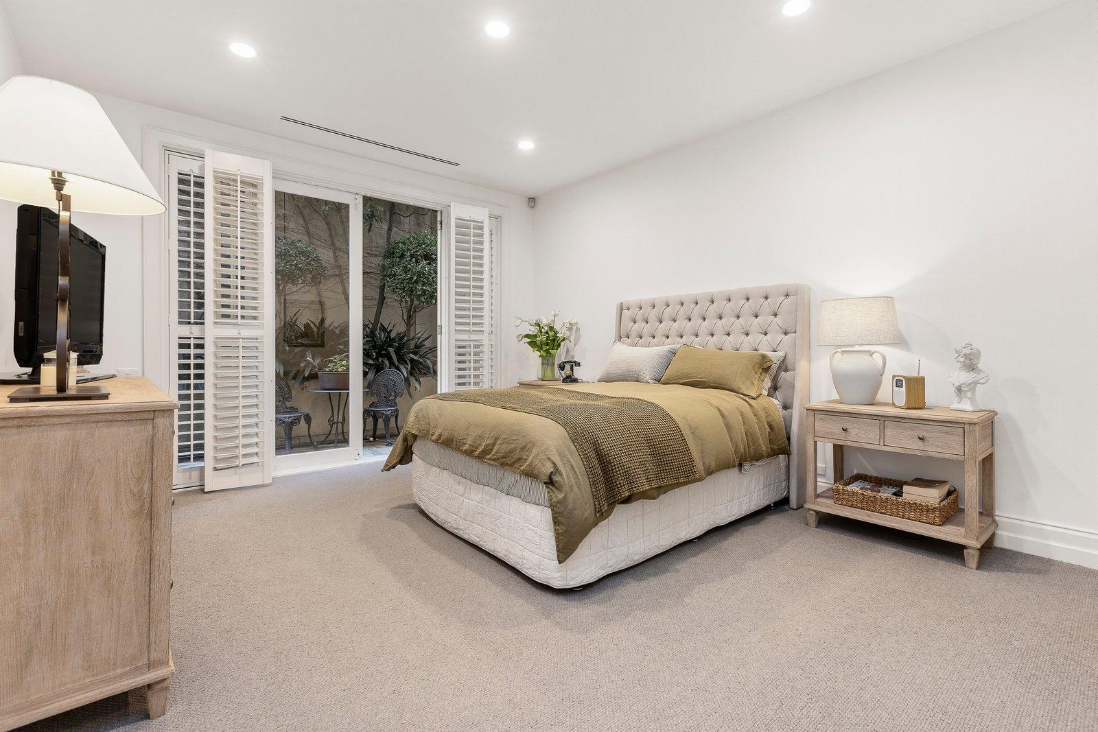 1/62 Mathoura Road, Toorak, 3142