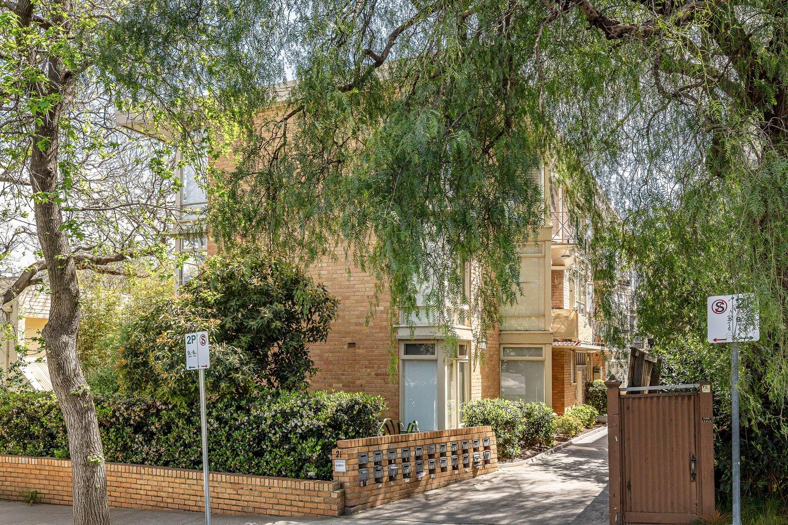 16/21 Bruce Street, Toorak, 3142