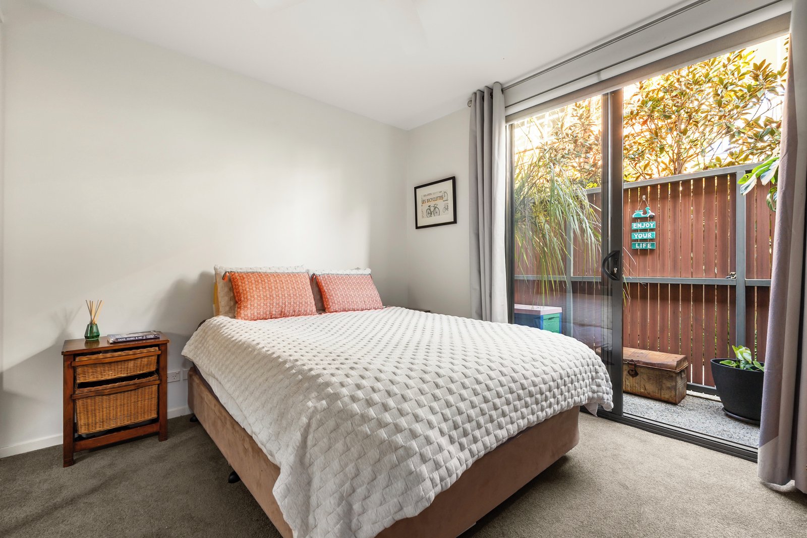 16/570 Glenferrie Road, Hawthorn, 3122
