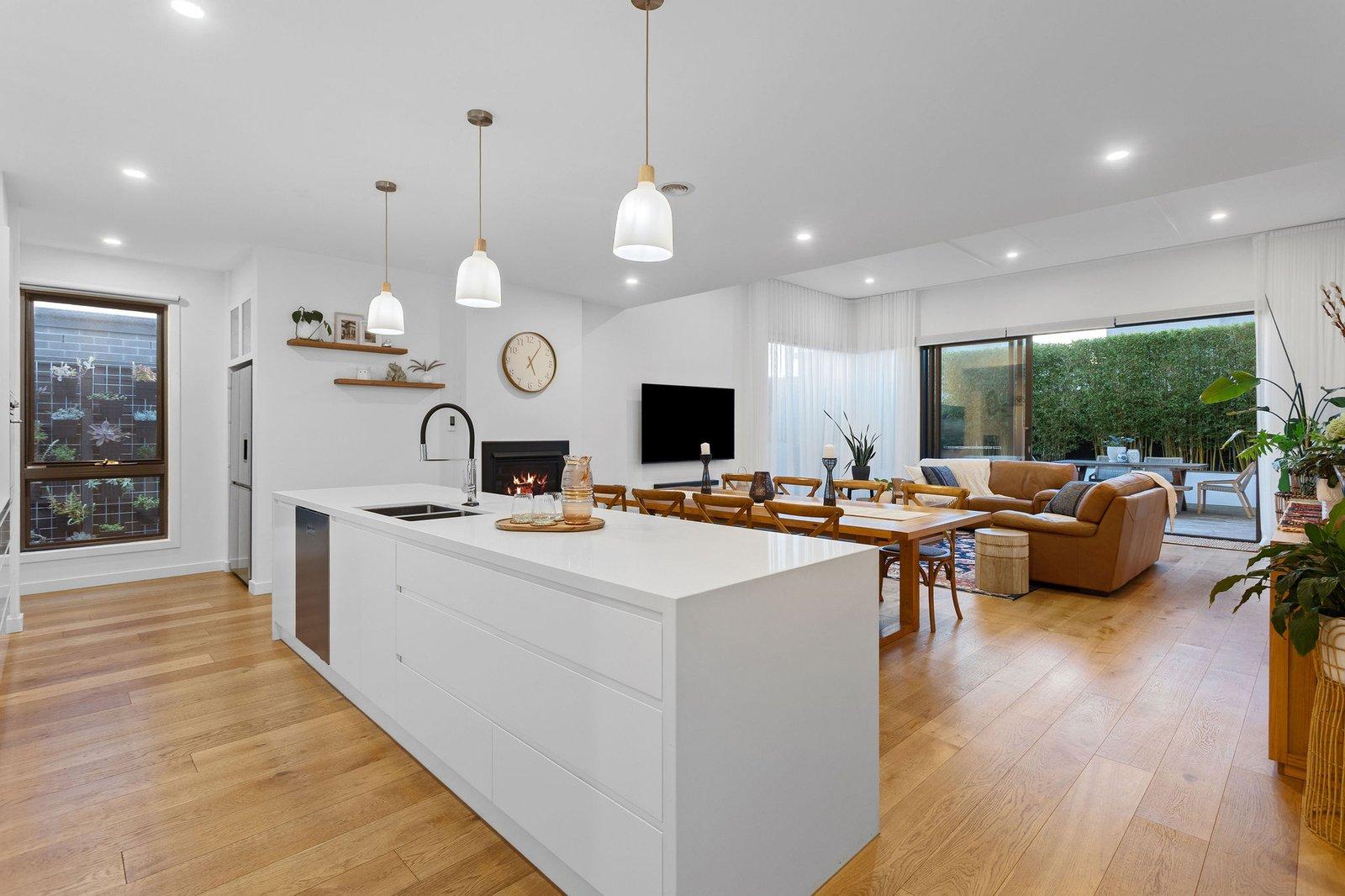 17 Carnoustie Grove, Mornington, 3931