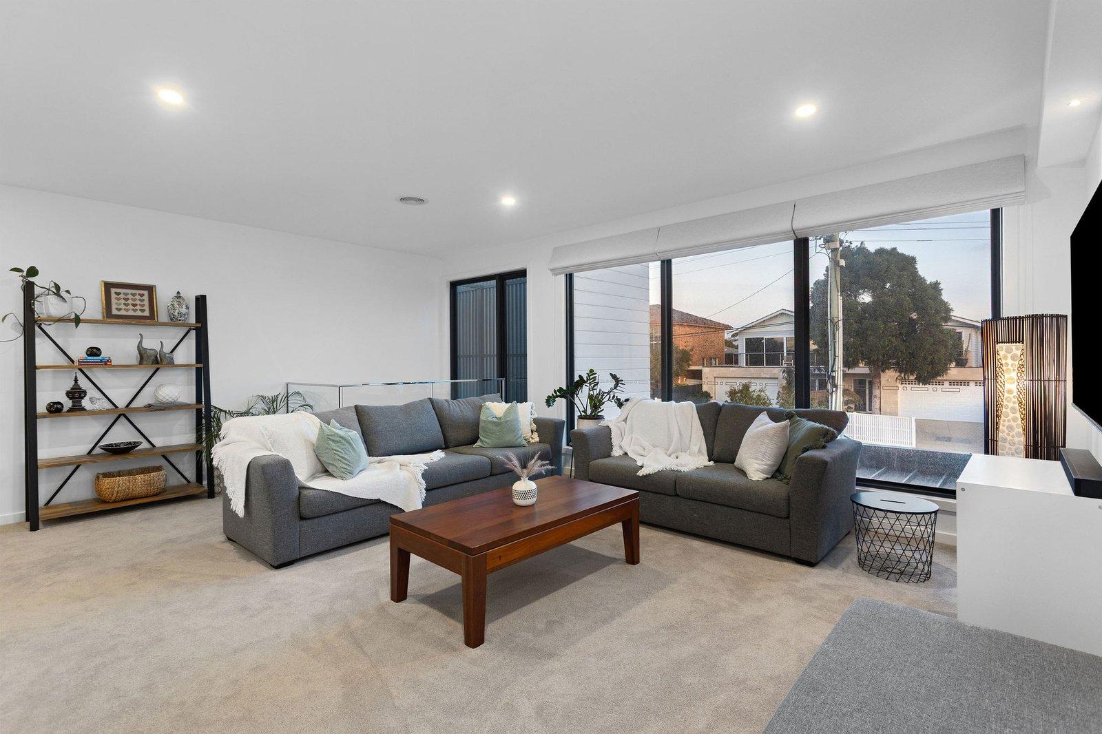 17 Carnoustie Grove, Mornington, 3931