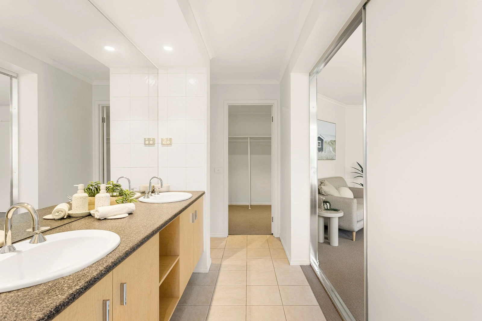17 Emarald Close, Mornington, 3931