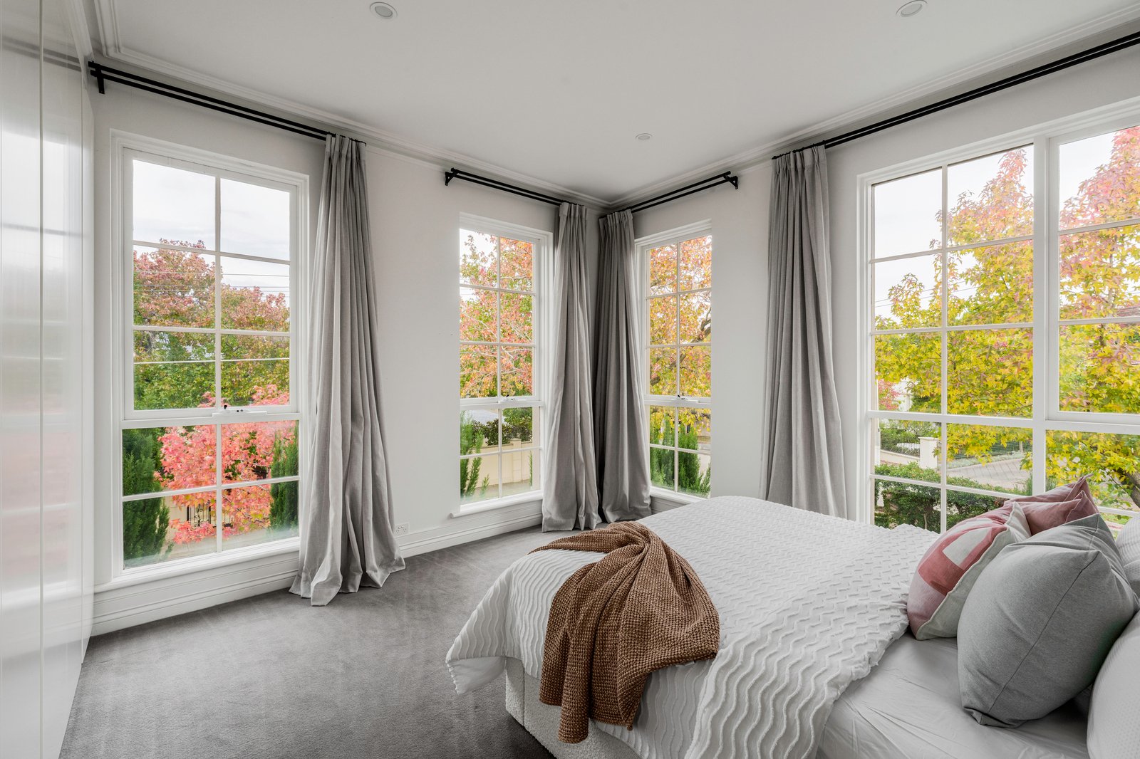 17 Glen Road, Toorak, 3142
