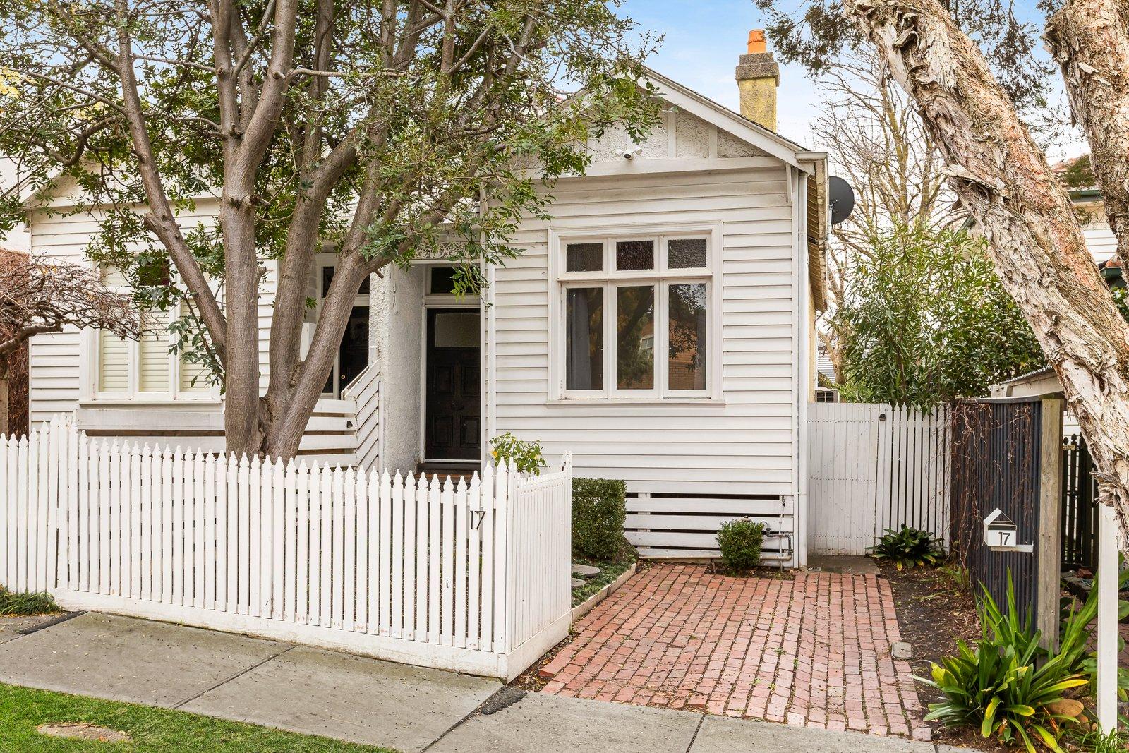 17 Leopold Street, Glen Iris, 3146
