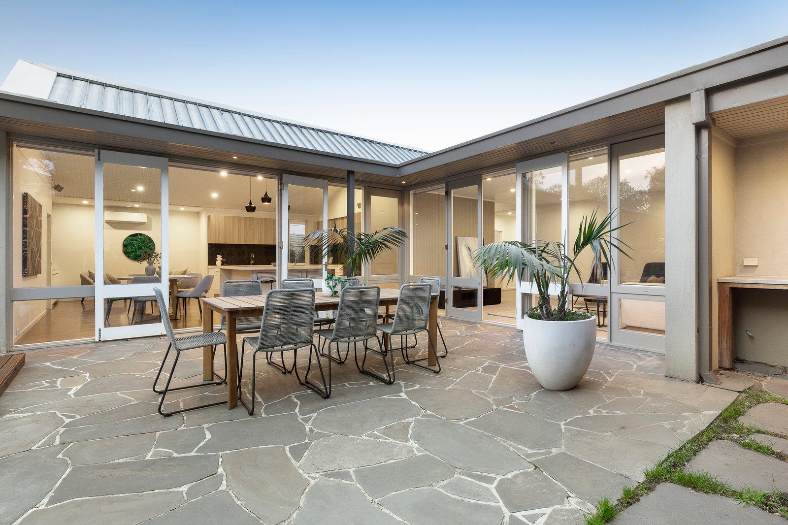 17 Mccallum Street, Brighton, 3186