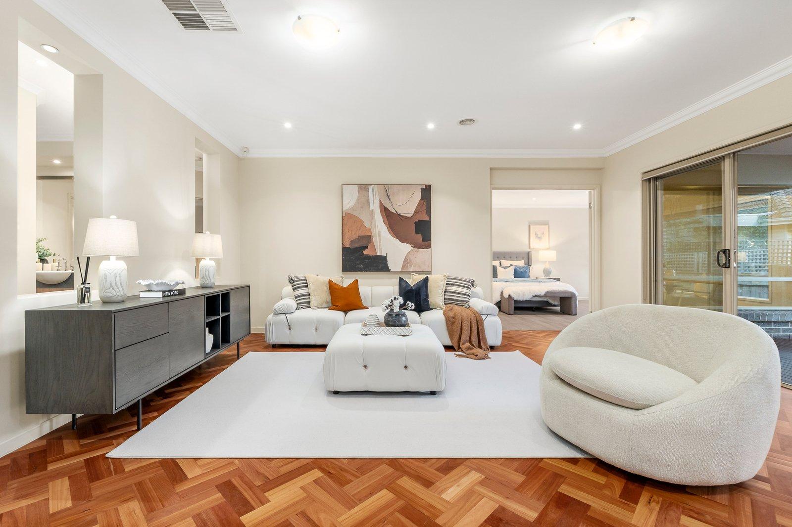 17 Mccoll Road, Mont Albert North, 3129