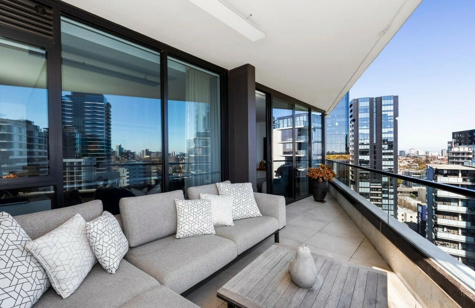 1702/649 Chapel Street, South Yarra, 3141