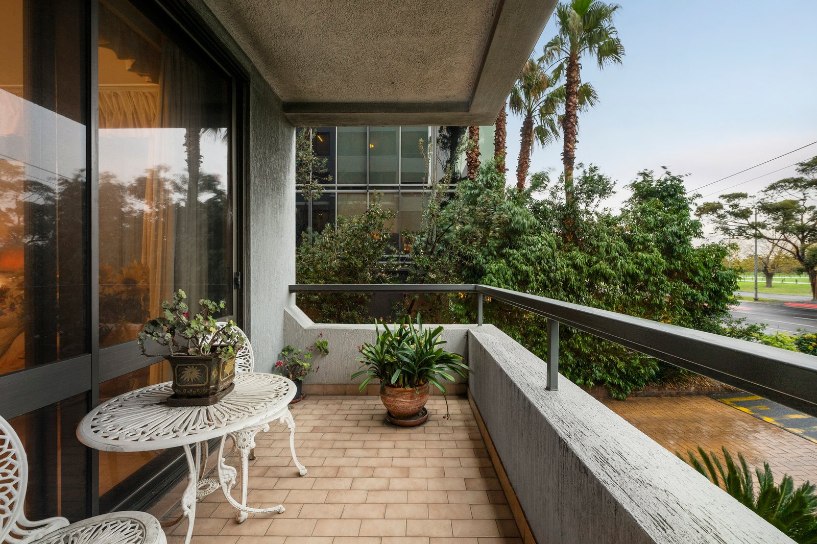 1/73 Queens Road, Melbourne, 3004