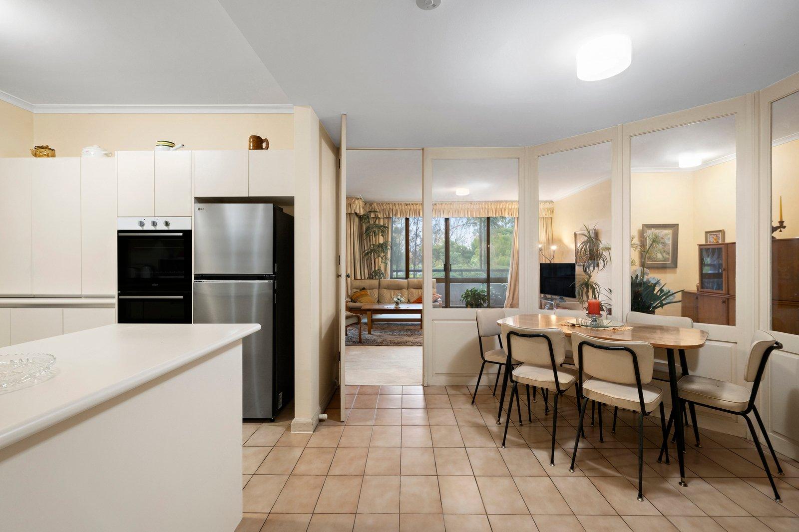 1/73 Queens Road, Melbourne, 3004