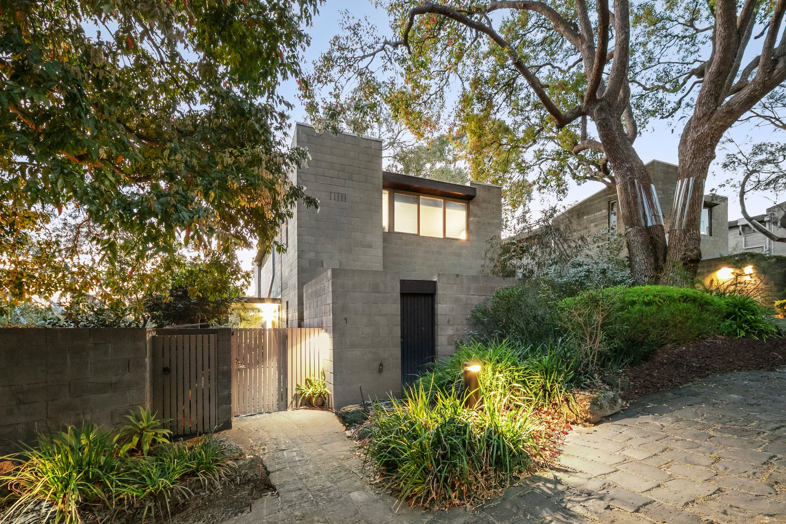 1/76 Molesworth Street, Kew, 3101