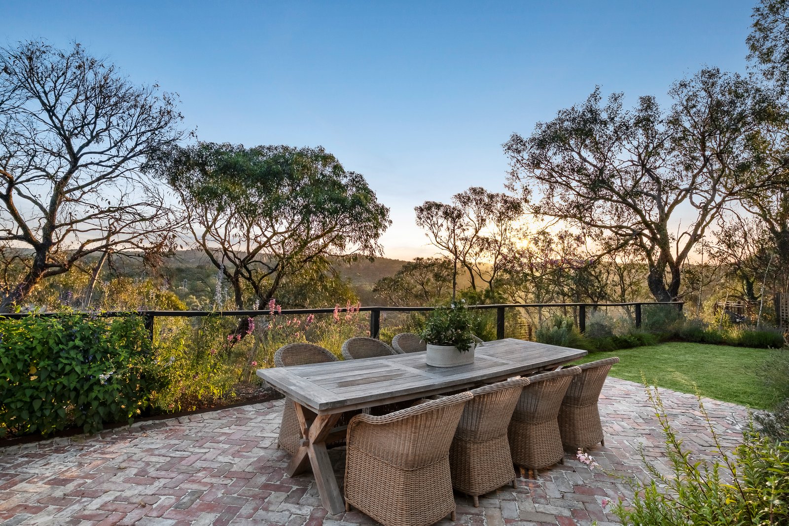 176 Research Warrandyte Road, North Warrandyte, 3113