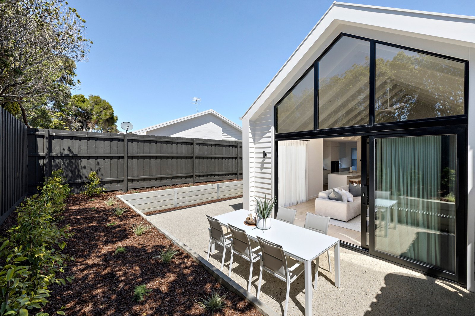 17A Seaton Road, Mornington, 3931