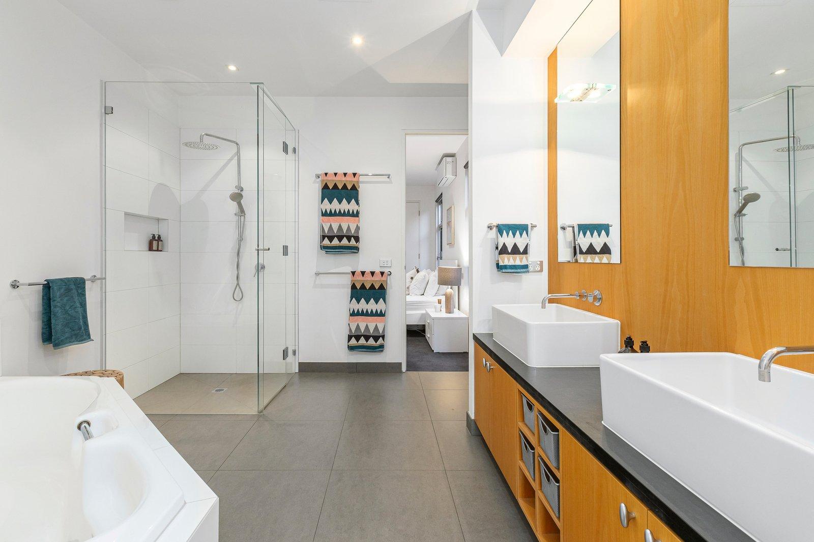 18 Avenel Road, Kooyong, 3144