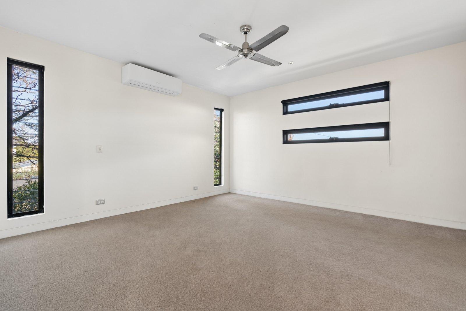 1/8 Balcombe Street, Mornington, 3931