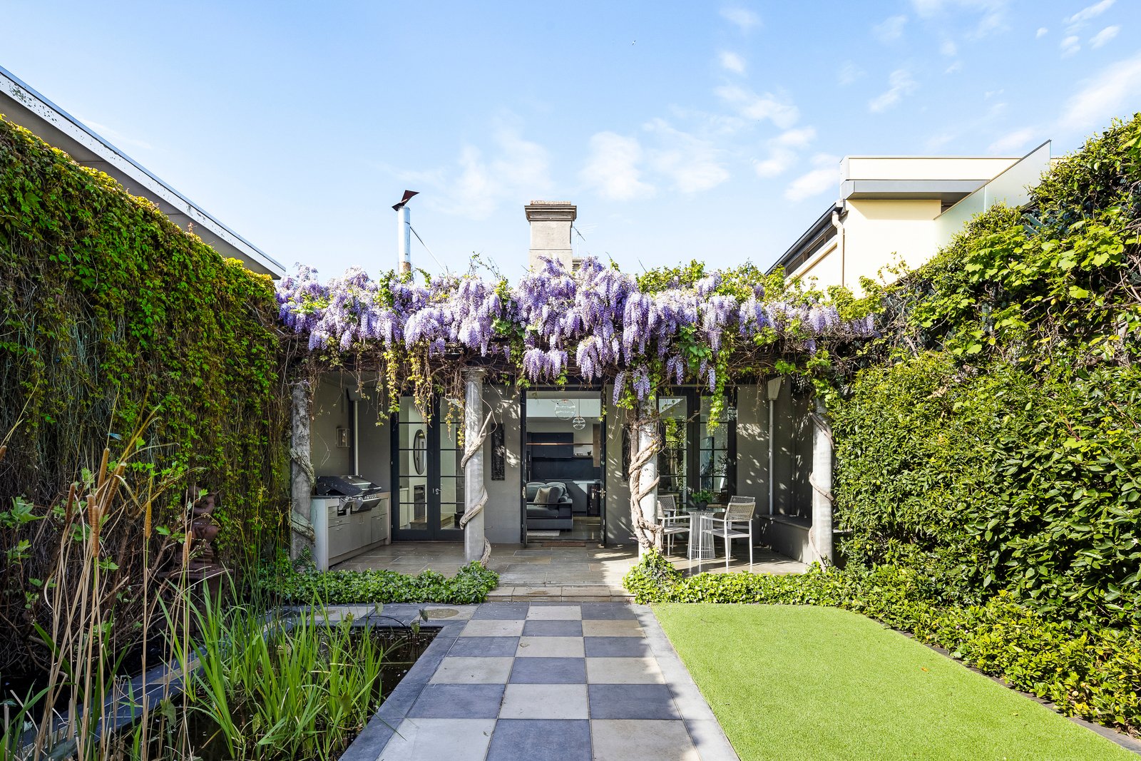 18 Canterbury Road, Albert Park, 3206