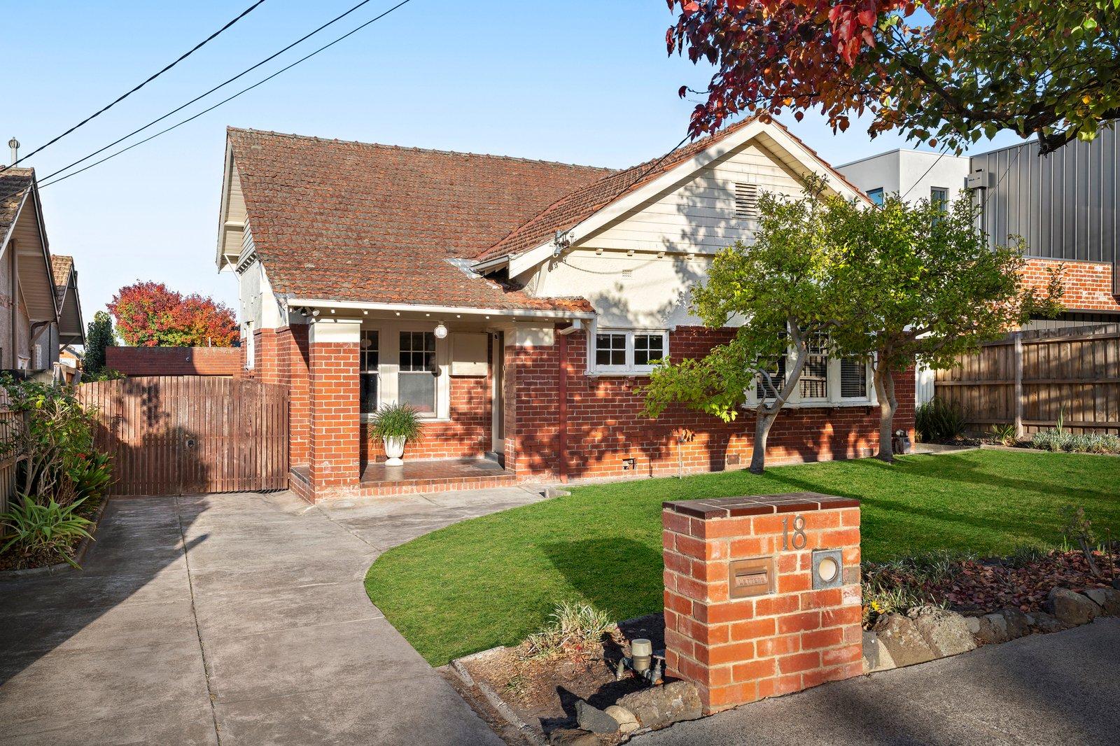18 Forster Avenue, Malvern East, 3145