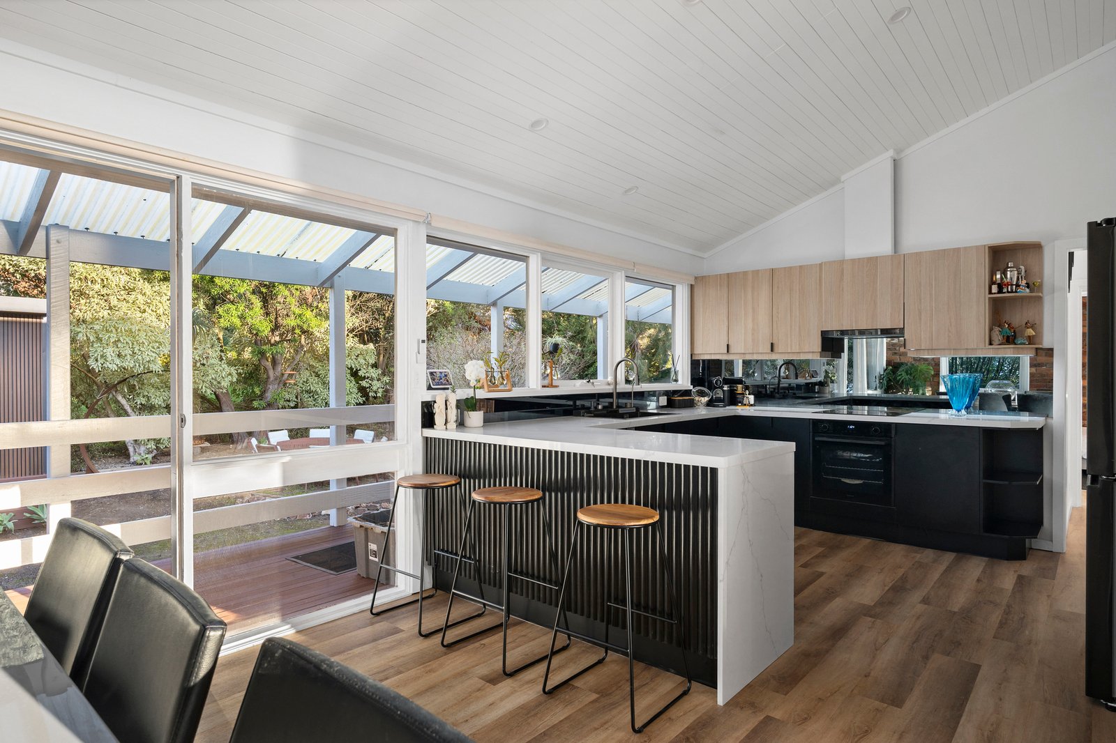 18 Hender Street, Mount Martha, 3934