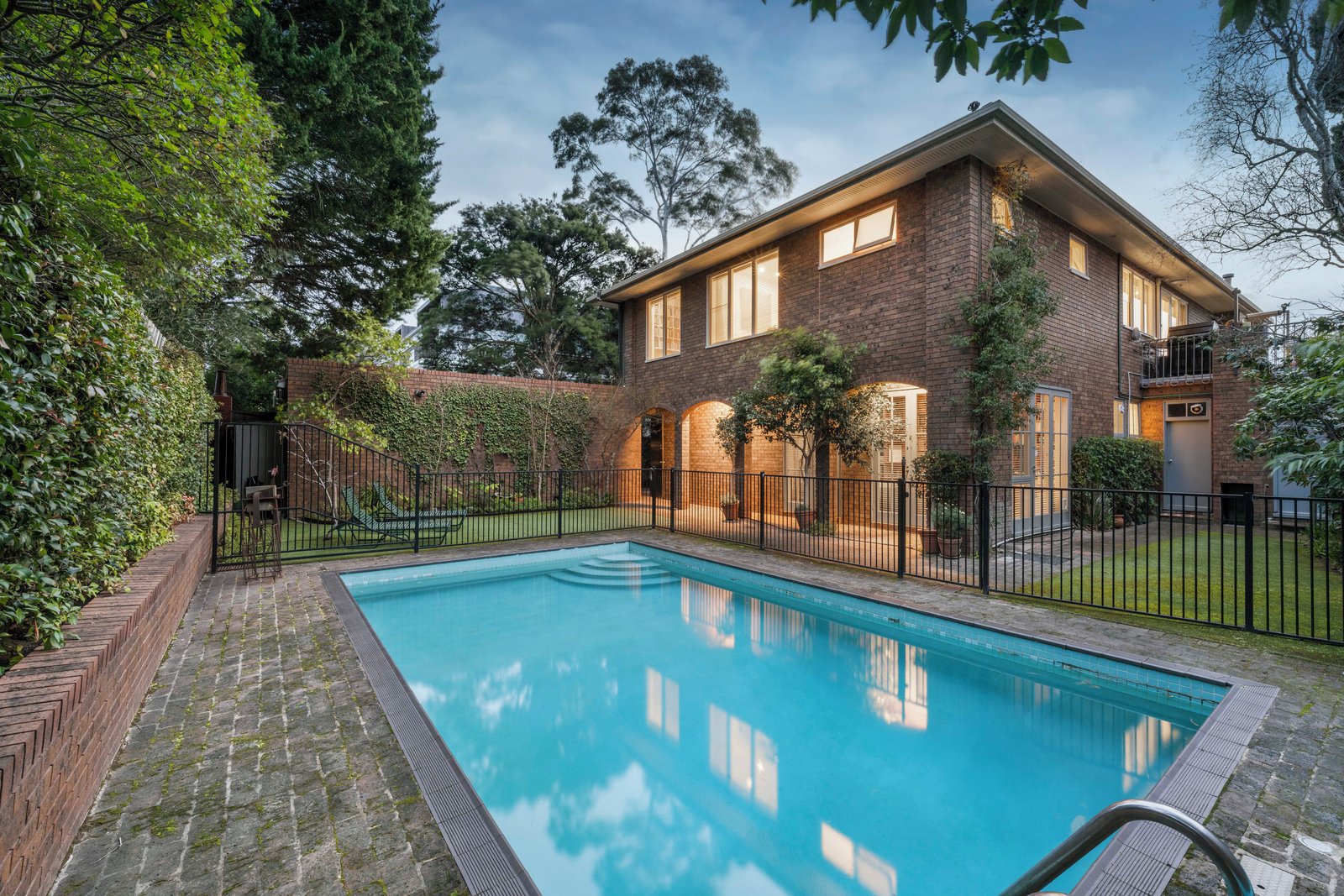 18 Lascelles Avenue, Toorak, 3142