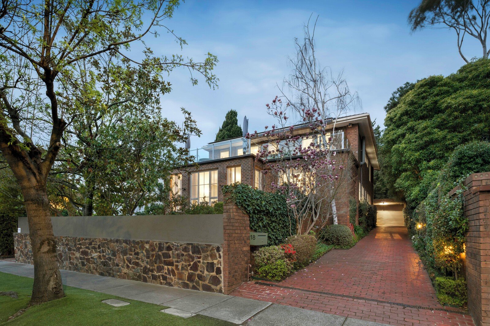 18 Lascelles Avenue, Toorak, 3142