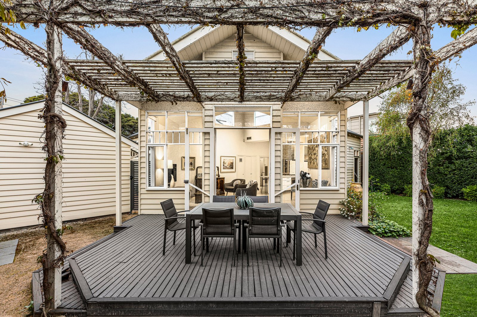 18 Orchard Street, Brighton, 3186