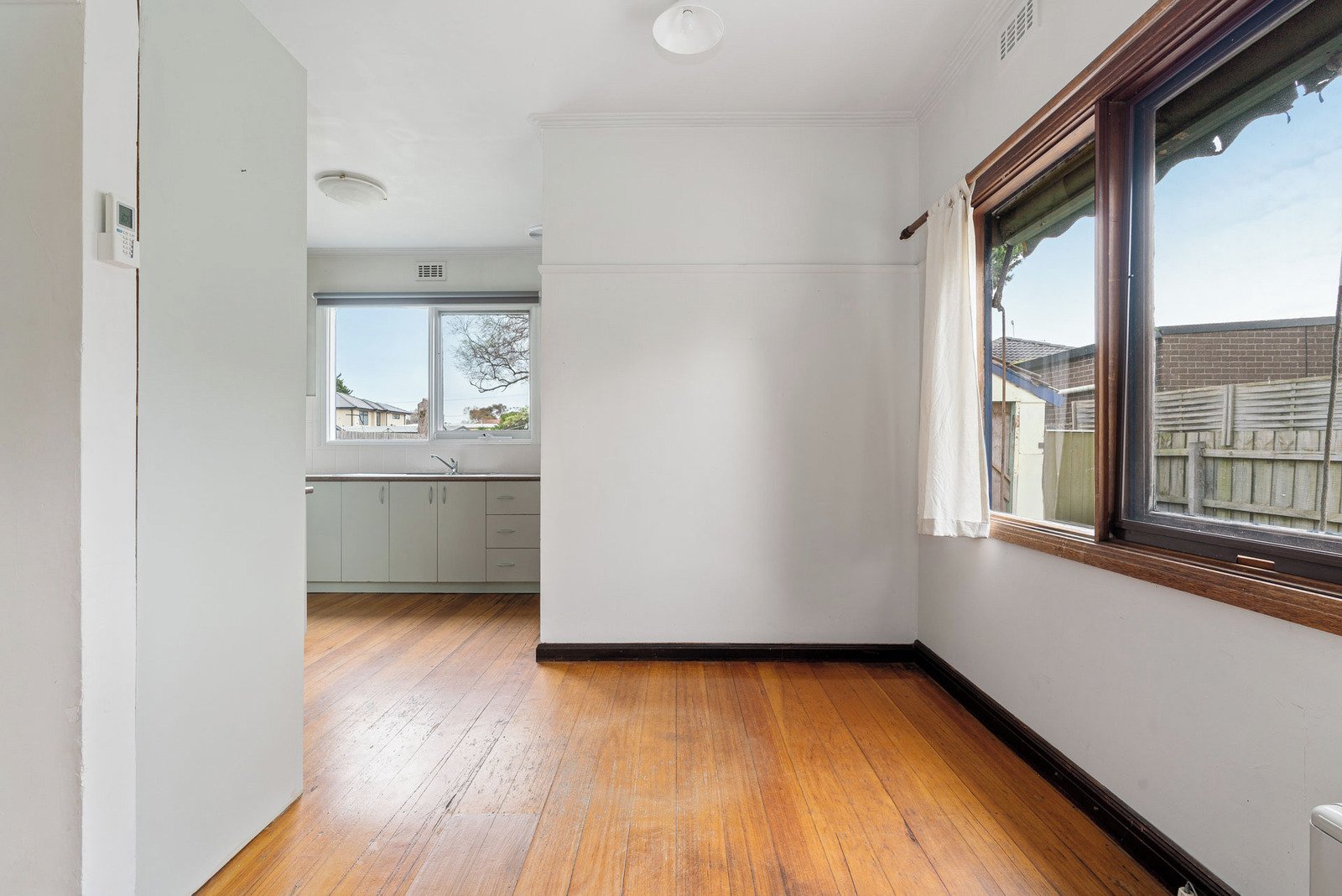 18 Rosslyn Avenue, Seaford, 3198