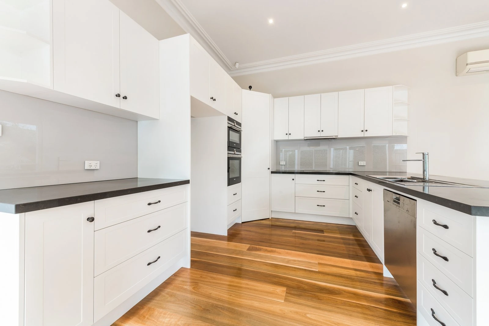 18 Russell Street, Surrey Hills, 3127
