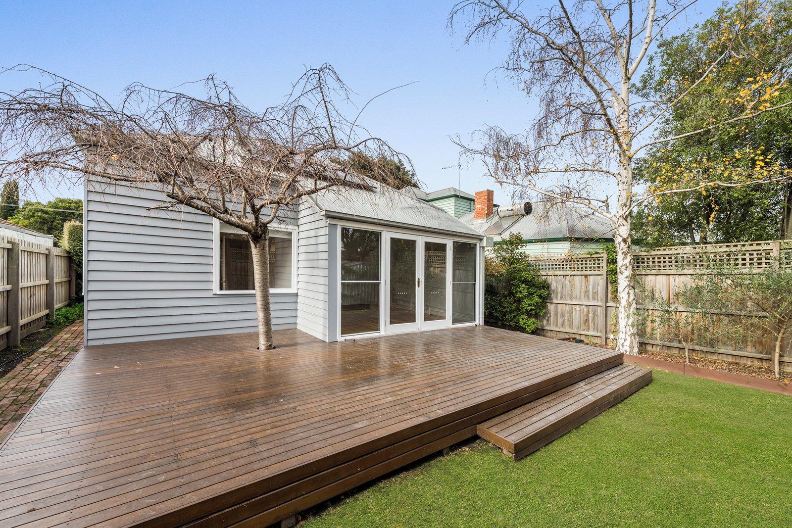 18 Russell Street, Surrey Hills, 3127