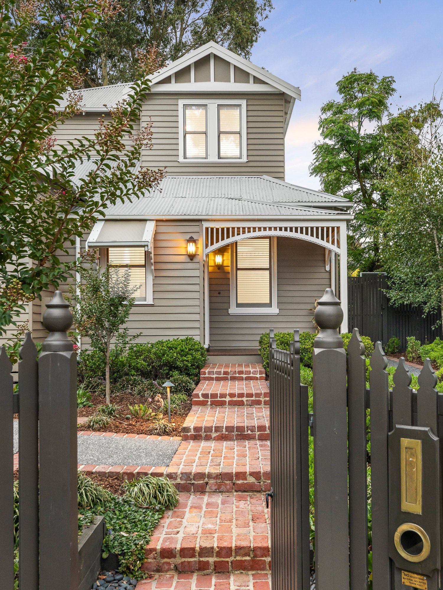 18 Thornton Avenue, Surrey Hills, 3127