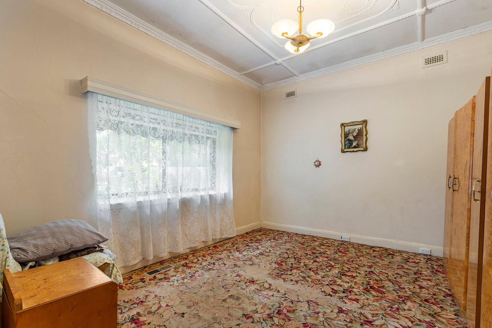 18 Through Road, Camberwell, 3124