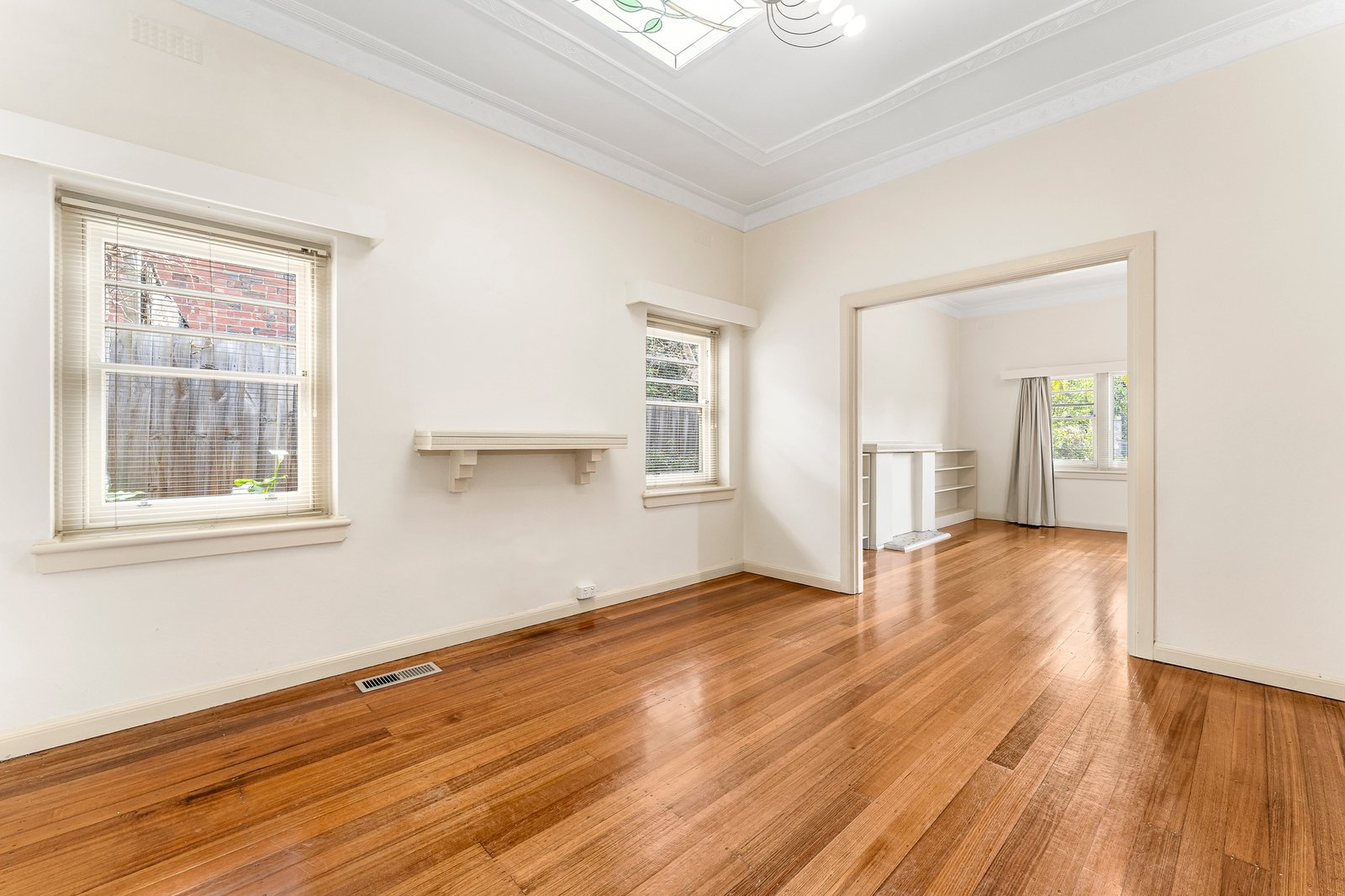 18 Woodlands Avenue, Camberwell, 3124