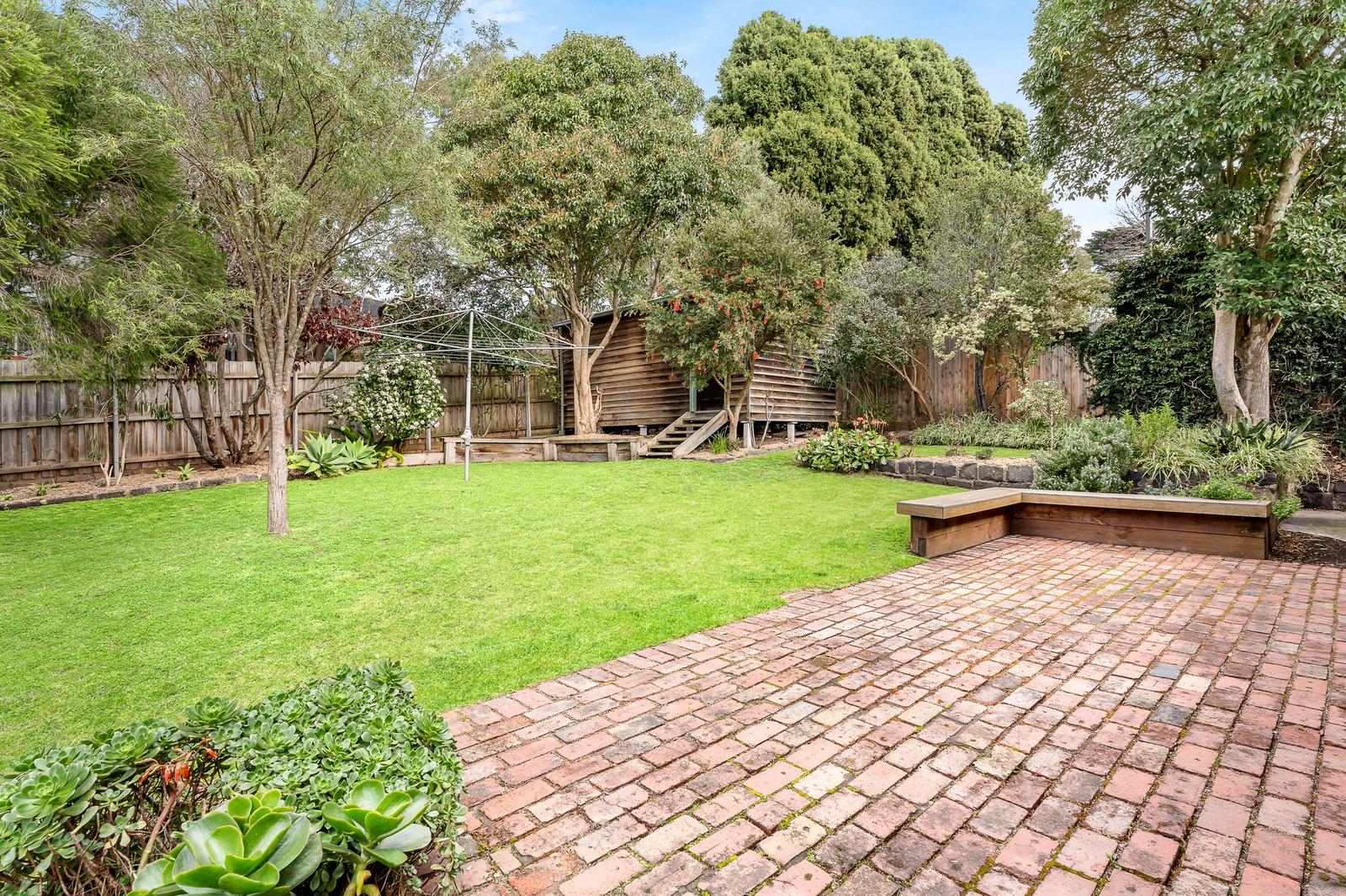 18 Woodlands Avenue, Camberwell, 3124