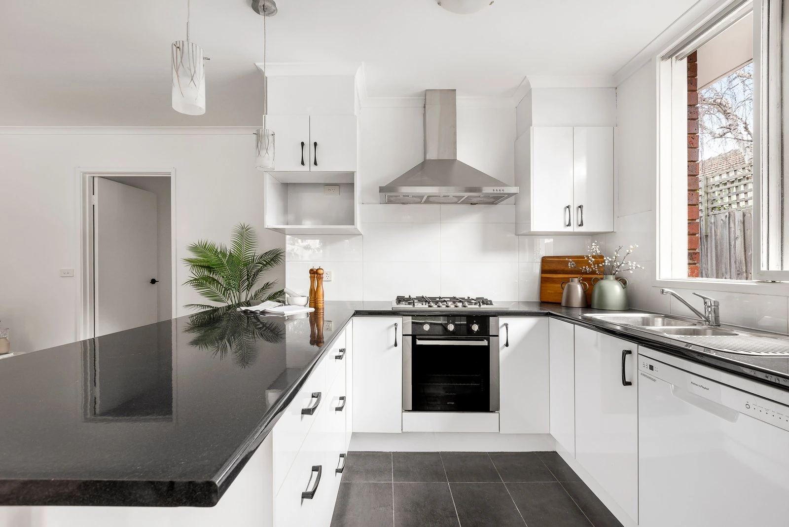 1/887 Toorak Road, Camberwell, 3124