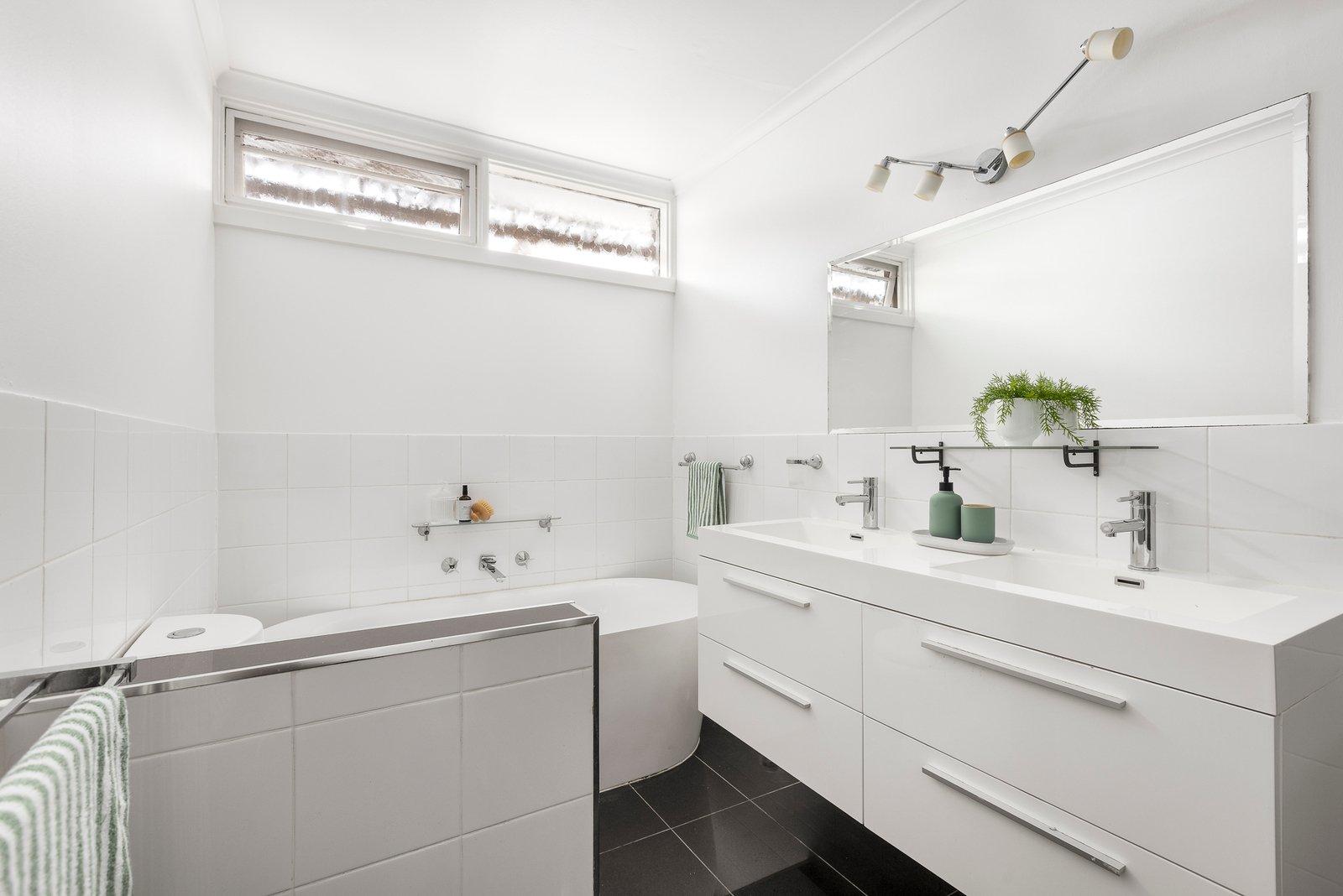 1/887 Toorak Road, Camberwell, 3124