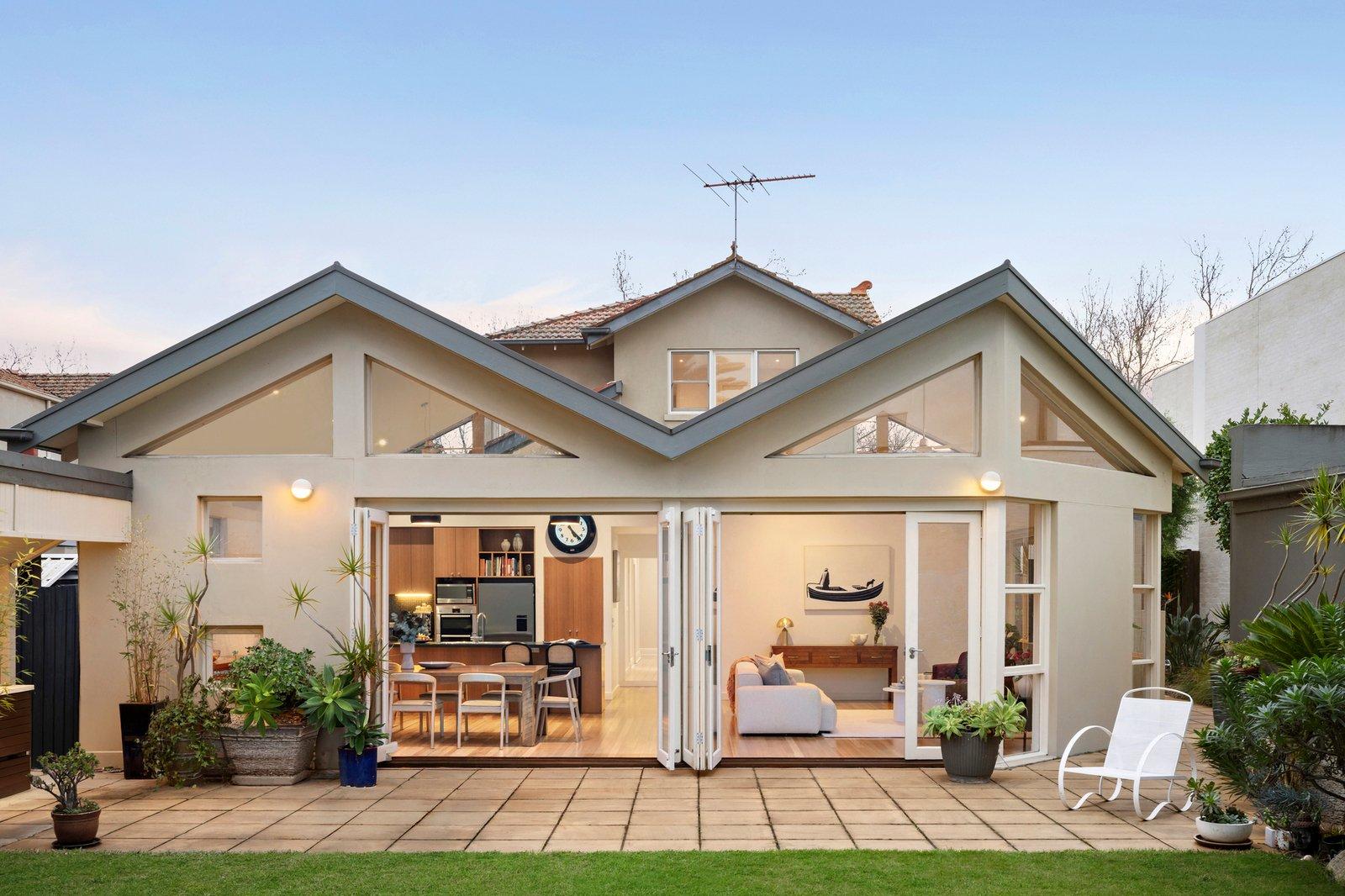 19 Burns Street, Elwood, 3184