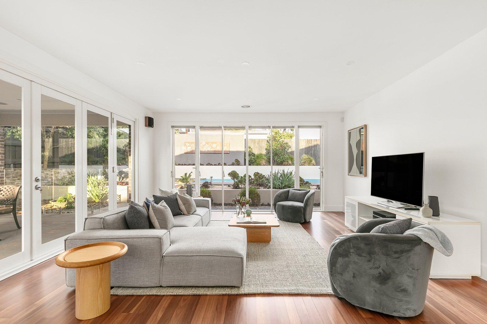 19 Howie Street, Glen Iris, 3146