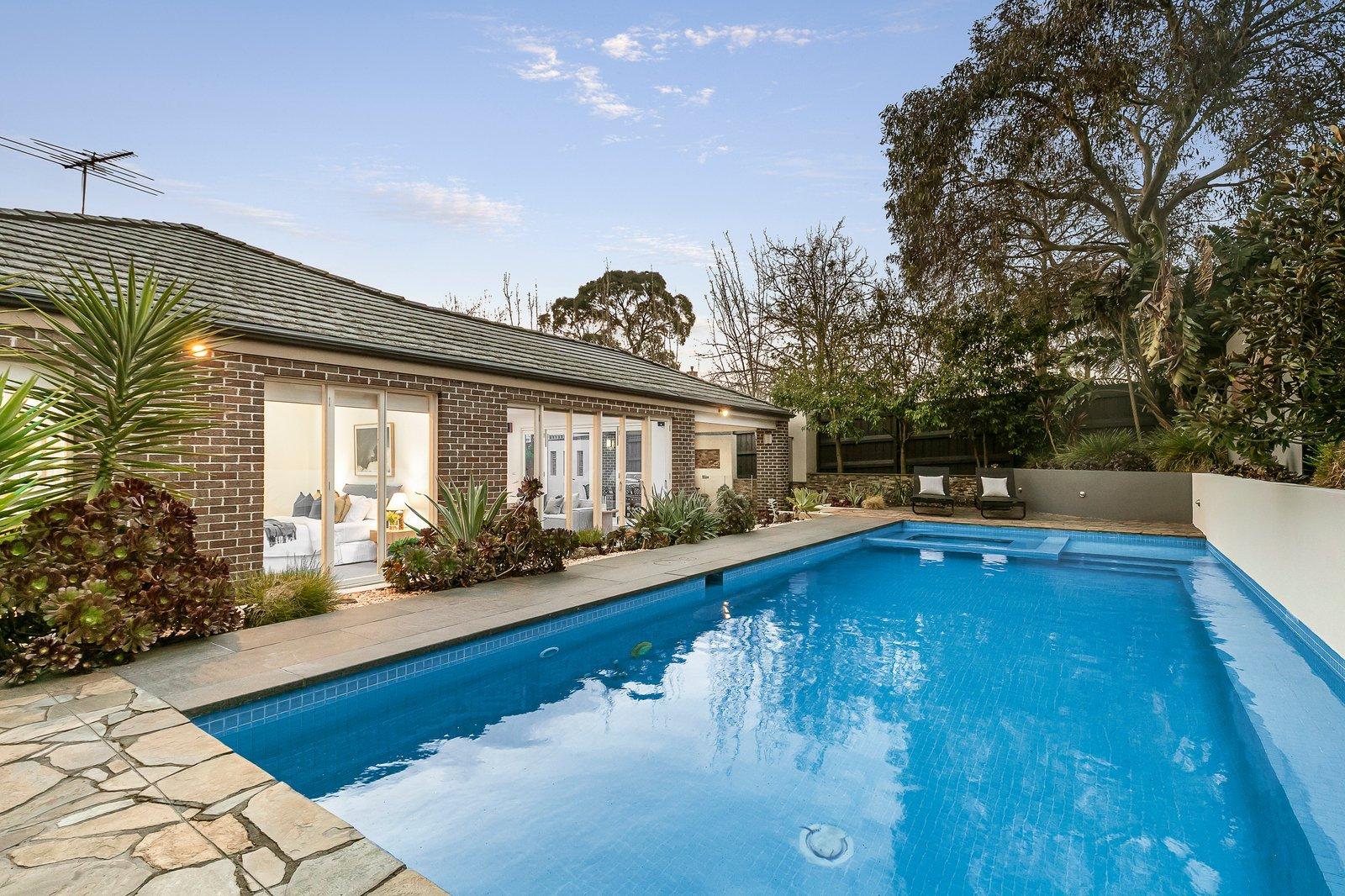 19 Howie Street, Glen Iris, 3146